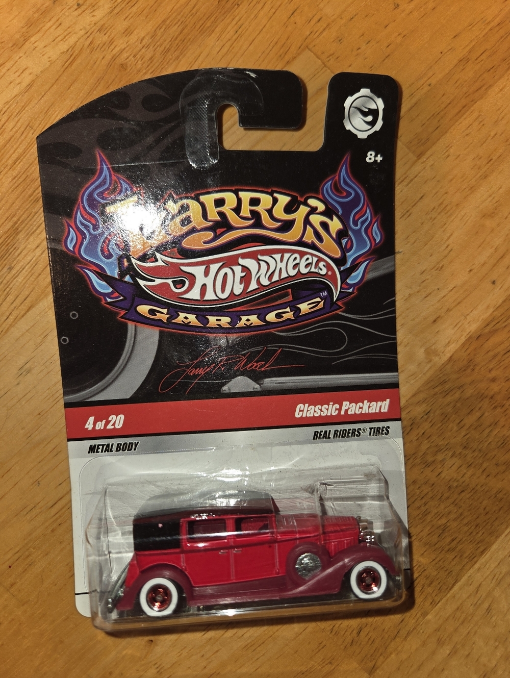 1/64 HOT WHEELS LARRY'S GARAGE REAL RIDERS 4/20 CLASSIC PACKARD RED SEALED